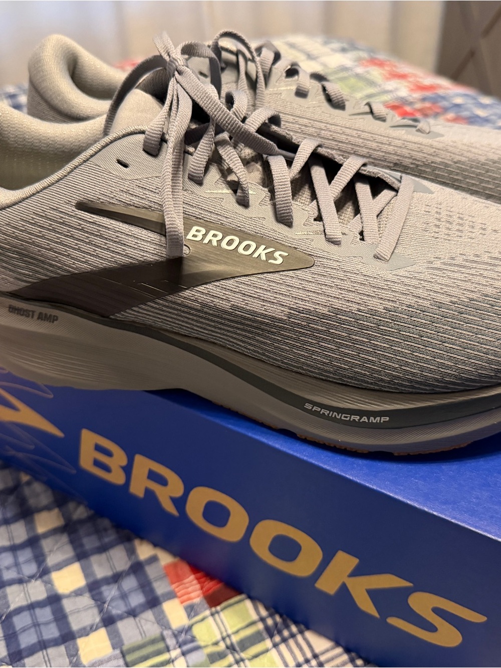 Brooks Ghost Amp Men's Running Shoes in Primer, Ebony, Oyster Color, Gray